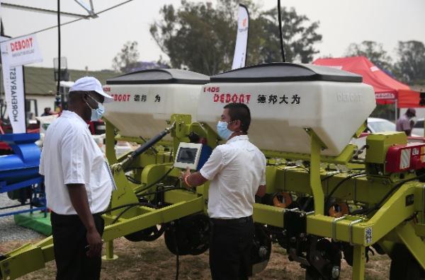 “中國農技”“中國農機”“中國農場”助力非洲農業(yè)發(fā)展
