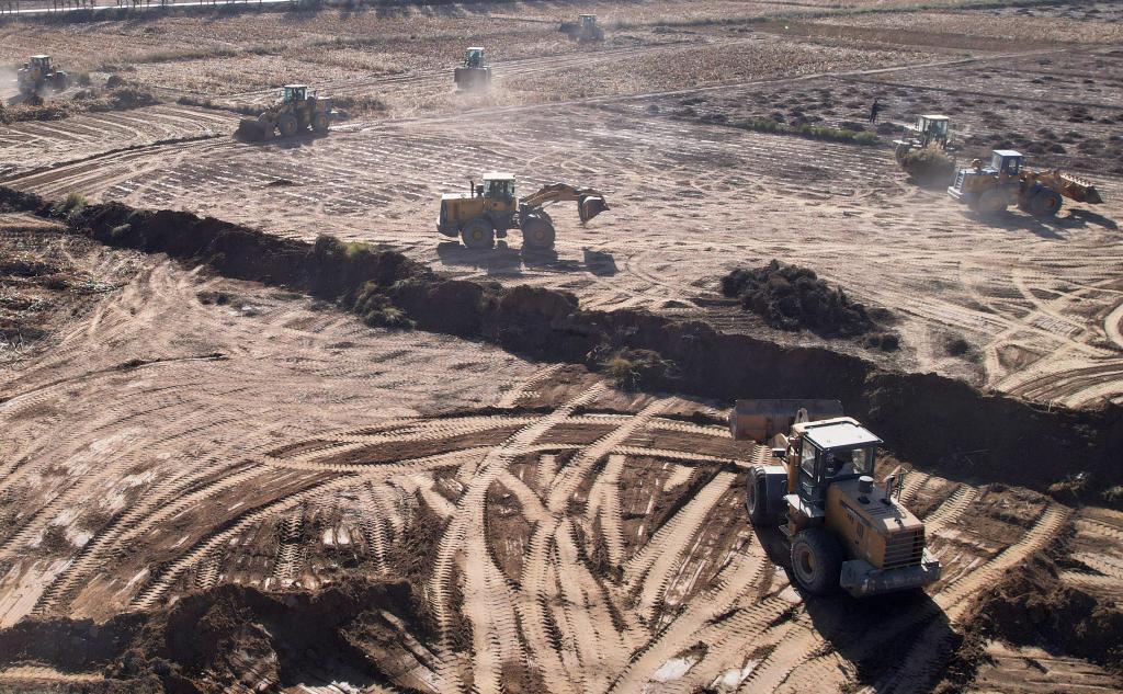 高標準農田備春耕一線觀察:藏糧于地“高標準” 提擋升級“解愁盼” 高標準農田備春耕一線觀察:藏糧于地“高標準” 提擋升級“解愁盼”