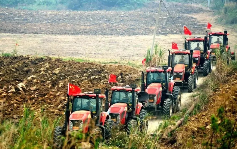 信號提前釋放!拖拉機50馬力是個“檻”! 信號提前釋放!拖拉機50馬力是個“檻”!