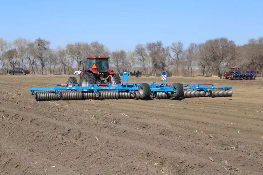 北大荒應用無膜淺埋滴灌水肥一體化技術抗風沙干旱 北大荒應用無膜淺埋滴灌水肥一體化技術抗風沙干旱